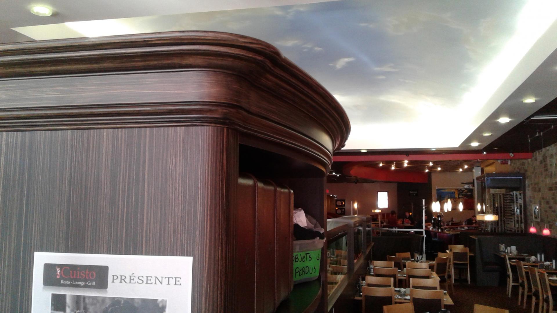 Aménagement de restaurant bar sur mesure — Menuiserie Lucas Trois-Rivières